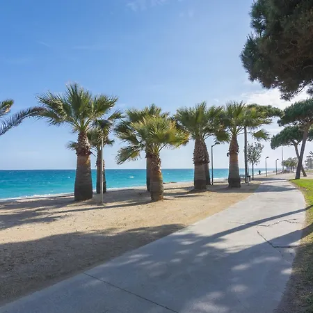 Homeholidaysrentals Balmes - Costa Barcelona
