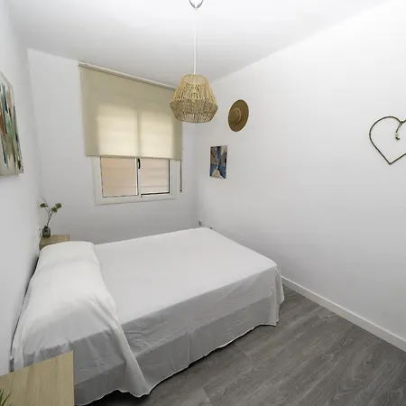 Homeholidaysrentals Balmes - Costa Barcelona شقة كاليليا