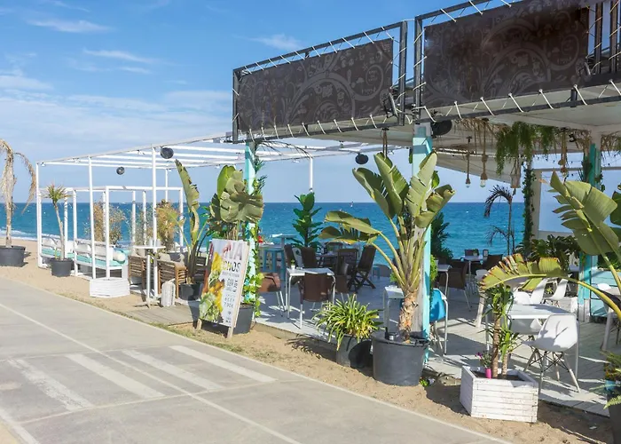 Homeholidaysrentals Balmes - Costa Barcelona Apartament